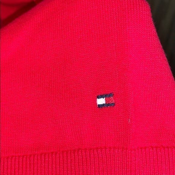 Tommy Hilfiger red vneck embellished sweater - Picture 4 of 7